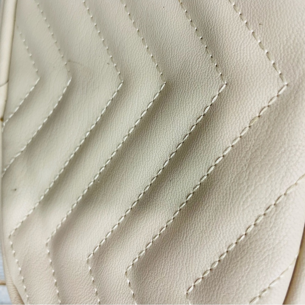 UE Cream Quilted Fanny Pack Crossbody | Minimalist Belt Bag | Adjustable Stra - Picture 4 of 9